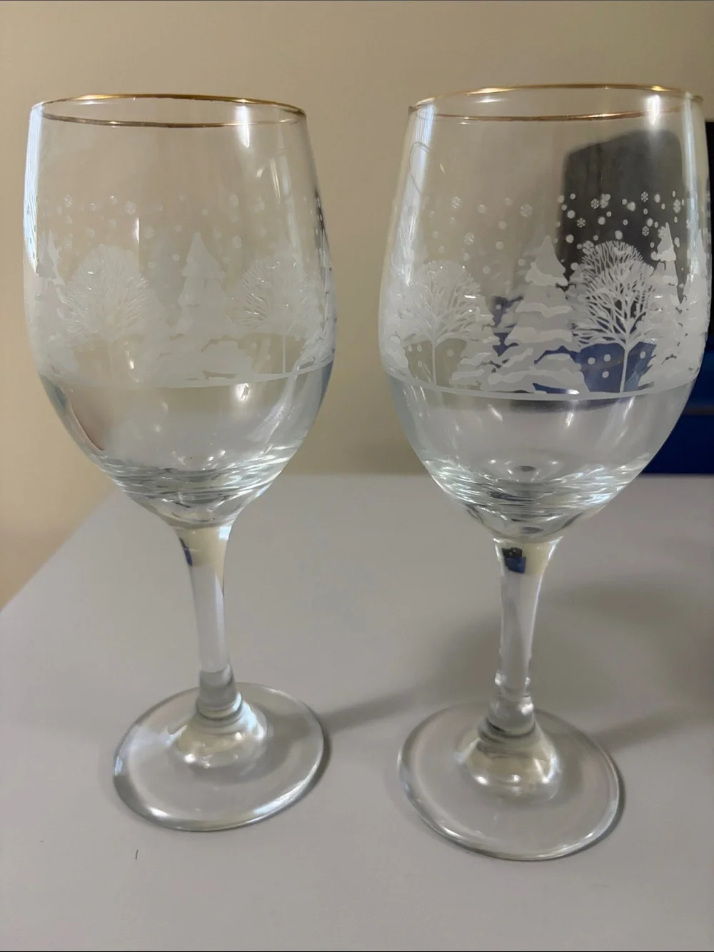 Vintage Libbey Arby’s Gold-Trim Etched Winter Forest Wine Glasses - Holiday Set